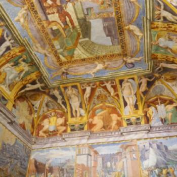Wir schauen uns den Palazzo della Corgna mit seinen schönen Fresken an und schlendern danach langsam bei untergehender Sonne zum Ristorante L’Acquario - (c) Jörg Bornmann