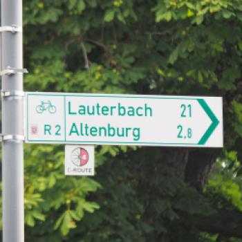 Auf dem Schwalmradweg geht es gemütlich Richtung Lauterbach - (c) Jörg Bornmann