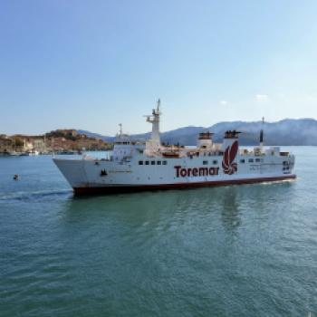 Die Fähren von Torremar verbinden Elba mit dem Festland - (c) Christine Kroll