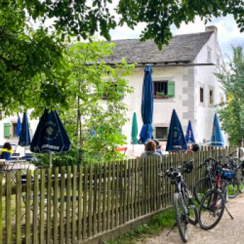 Wo Biergärten das Radeln bremsen - Entlang an der Donau, dem Inn und der Isar führt die Tour quer durch Niederbayern - (c) Gerhard von Kapff