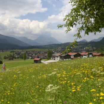 Rocky Reit im Winkl – im Winter ein amtlich verbrieftes Schneeloch, im Sommer eine coole/kolossale E-Bike-Arena für episches/elektrisches Soulbiking – ein echt cooler Topspot für E-Biker ... - (c) Norbert Eisele-Hein