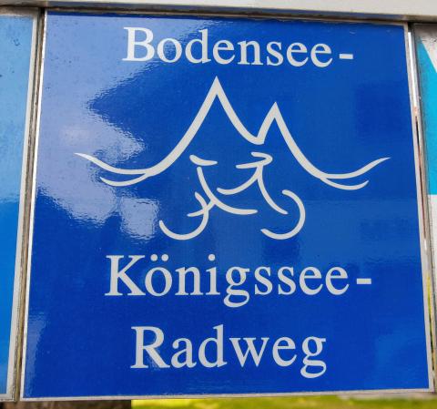 Der Bodensee-Königssee-Radweg führt 453 km von Lindau am Bodensee quer durch Bayern bis nach Schönau am Königssee - (c) Christine Kroll