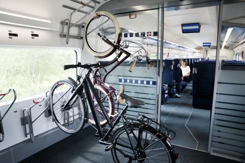 ICE 4 mit Fahrradabteil - (c) Deutsche Bahn AG/Tobias Gromatzki