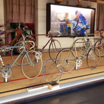 Das kleine aber feine Radsportmuseum von Francesco Moser bietet sich für einen Abstecher an - (c) Maren Recken