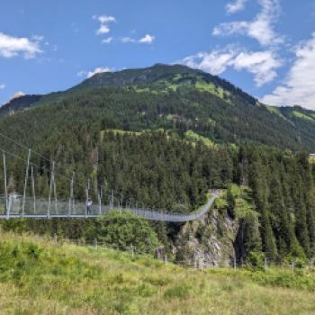 Bezaubernder Lechradweg - Entlang des rund 230 Kilometer langen Lechradwegs entfaltet sich einer der letzten Wildflüsse Europas in seiner vollen Pracht - (c) Carola Faber