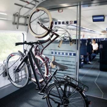 ICE 4 mit Fahrradabteil - (c) Deutsche Bahn AG/Tobias Gromatzki