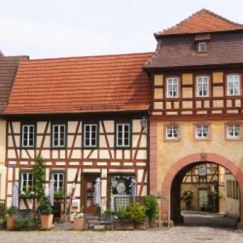 Die Schönste unter den Schönen - viele Fachwerkperlen, wie hier Königsberg, findet man in den Haßbergen - (c) Jörg Bornmann