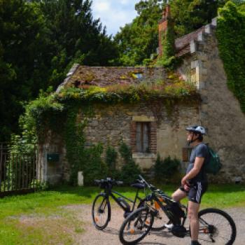 Mit dem E-Bike durch die Auvergne  - Im Inneren Frankreichs schlägt das sanfte Herz der Grande Nation - (c) Flora Jädicke