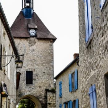 Mit dem E-Bike durch die Auvergne  - Im Inneren Frankreichs schlägt das sanfte Herz der Grande Nation - (c) Flora Jädicke
