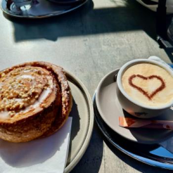 Radeln hoch über dem Reschenpass - hier an der Grenze zu Südtirol und Graubünden kann man Mountainbike-Touren durch die imposante Bergwelt unternehmen - (c) Armin Herb