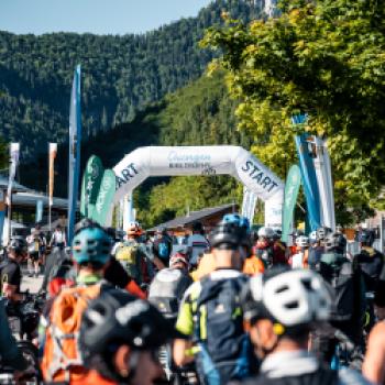 Chiemgau Bike Trophy 2026 am 12./13. Juni - Auf dem Bike durch das Chiemgau: Vier Strecken. Ein Gemeinschaftserlebnis - (c) GESCHWISTER ZACK PR