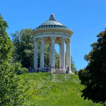 Mit der Rikscha durch Münchens grüne Lunge, der Englische Garten gehört zu den berühmtesten Orten der Stadt - (c) Gabi Dräger