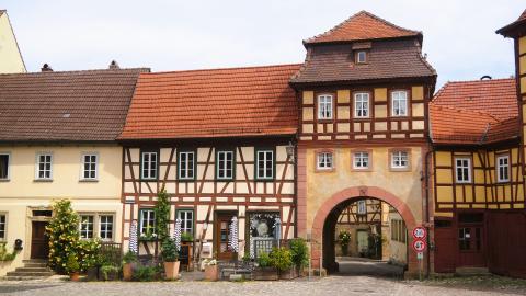 Die Schönste unter den Schönen - viele Fachwerkperlen, wie hier Königsberg, findet man in den Haßbergen - (c) Jörg Bornmann